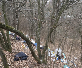 Aktuality / Jarné upratovanie zmenilo niektoré lokality na Furči na nepoznanie - foto