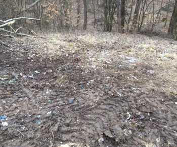 Aktuality / Jarné upratovanie zmenilo niektoré lokality na Furči na nepoznanie - foto