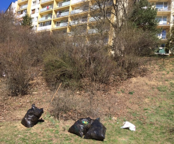 Aktuality / Jarné upratovanie zmenilo niektoré lokality na Furči na nepoznanie - foto