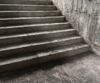 Aktuality / Júlové upratovanie sídliska aktivačnými pracovníkmi - foto