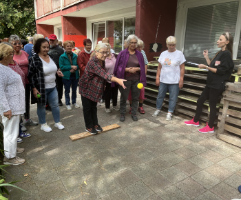 Aktuality / Denné centrum zorganizovalo pre seniorov dve zaujímavé podujatia - foto