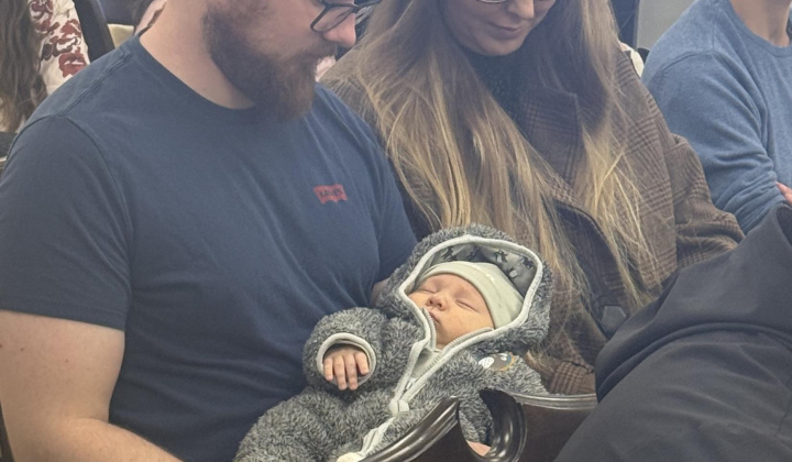 7. fotografia fotogalérie Aktuality / Najmilšia tradícia Furče: Slávnostné uvítanie detí do života - foto