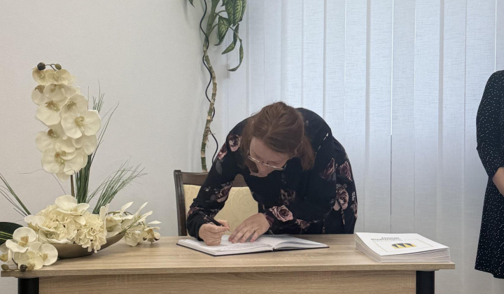 17. fotografia fotogalérie Aktuality / Najmilšia tradícia Furče: Slávnostné uvítanie detí do života - foto