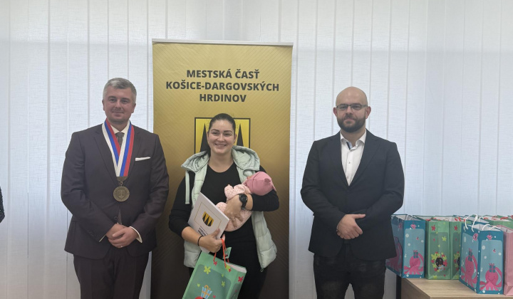 34. fotografia fotogalérie Aktuality / Najmilšia tradícia Furče: Slávnostné uvítanie detí do života - foto