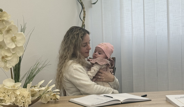 37. fotografia fotogalérie Aktuality / Najmilšia tradícia Furče: Slávnostné uvítanie detí do života - foto