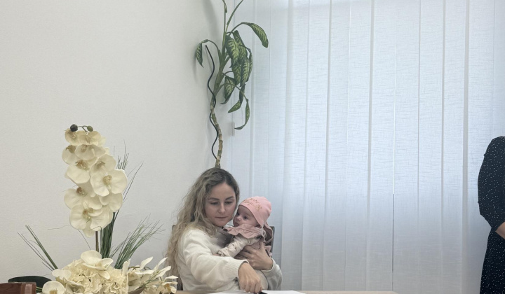 38. fotografia fotogalérie Aktuality / Najmilšia tradícia Furče: Slávnostné uvítanie detí do života - foto