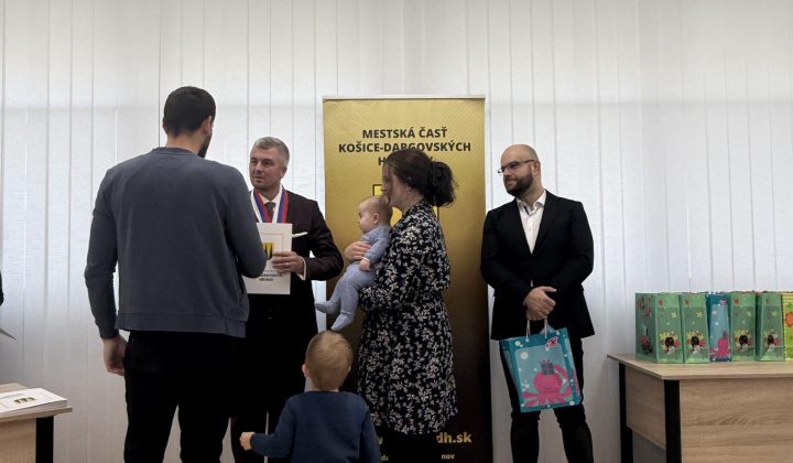 41. fotografia fotogalérie Aktuality / Najmilšia tradícia Furče: Slávnostné uvítanie detí do života - foto