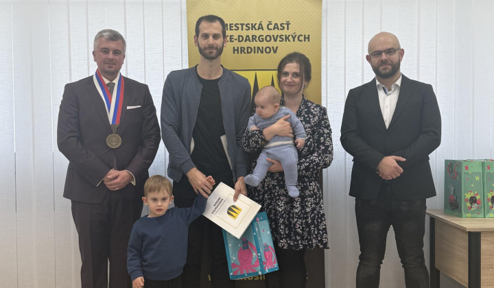 43. fotografia fotogalérie Aktuality / Najmilšia tradícia Furče: Slávnostné uvítanie detí do života - foto