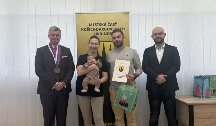 46. fotografia fotogalérie Aktuality / Najmilšia tradícia Furče: Slávnostné uvítanie detí do života - foto