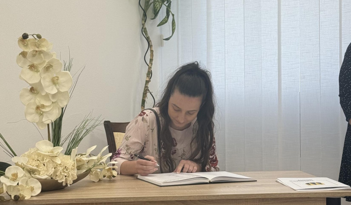 53. fotografia fotogalérie Aktuality / Najmilšia tradícia Furče: Slávnostné uvítanie detí do života - foto