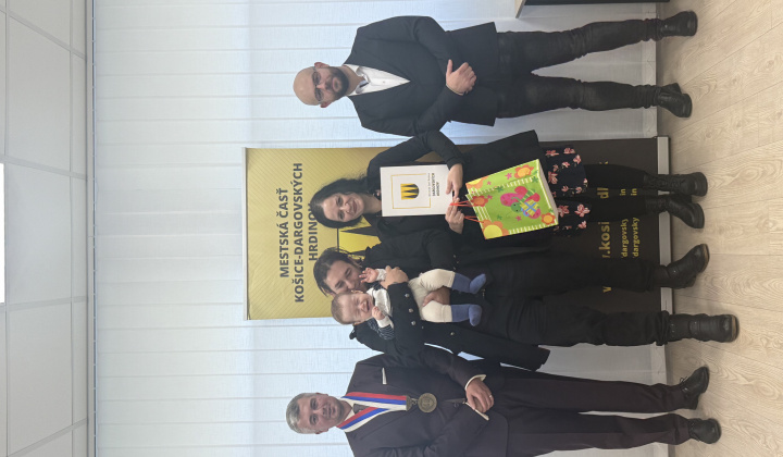 56. fotografia fotogalérie Aktuality / Najmilšia tradícia Furče: Slávnostné uvítanie detí do života - foto