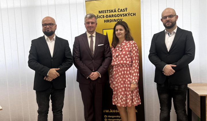 77. fotografia fotogalérie Aktuality / Najmilšia tradícia Furče: Slávnostné uvítanie detí do života - foto