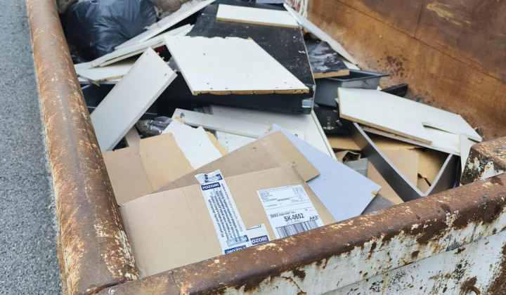 6. fotografia fotogalérie Aktuality / Ďalšie zlikvidované nelegálne miesto na Furči - foto