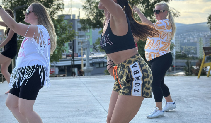 10. fotografia fotogalérie Aktuality / Na Furči to v sobotu žilo hudbou aj tancom pod holým nebom - foto