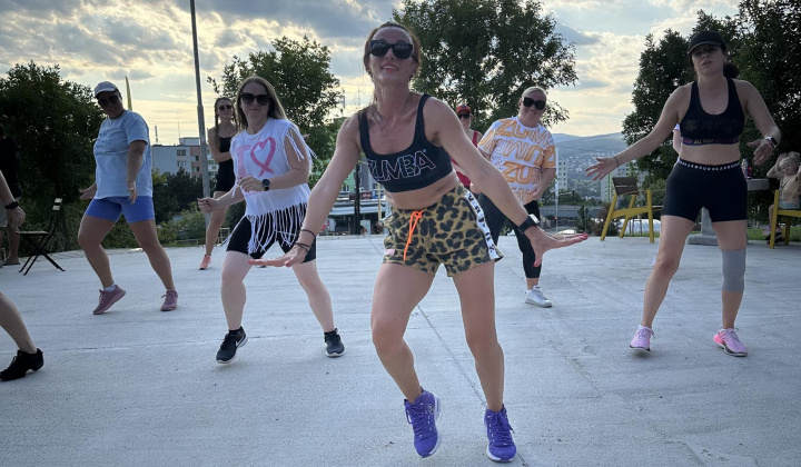 11. fotografia fotogalérie Aktuality / Na Furči to v sobotu žilo hudbou aj tancom pod holým nebom - foto