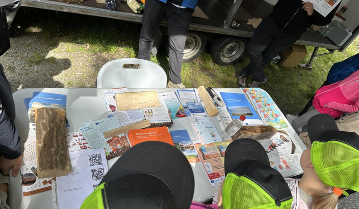 13. fotografia fotogalérie Aktuality /  Lesopark plný detí, smiechu a nových znalostí - foto