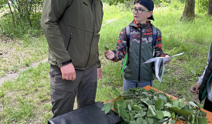 16. fotografia fotogalérie Aktuality /  Lesopark plný detí, smiechu a nových znalostí - foto