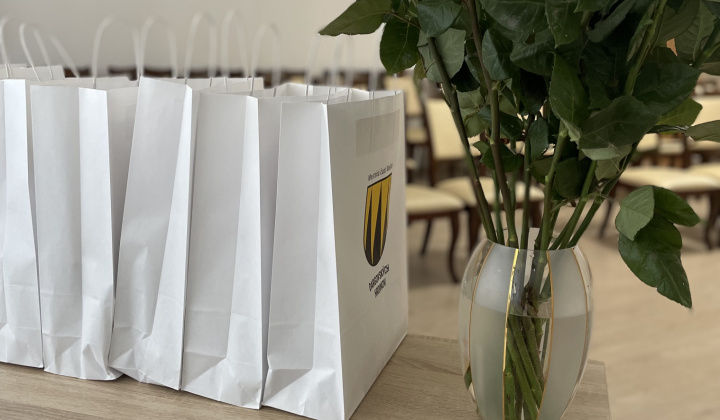 5. fotografia fotogalérie Aktuality / Oceňovanie pedagogických a nepedagogických pracovníkov pri príležitosti Dňa učiteľov - foto