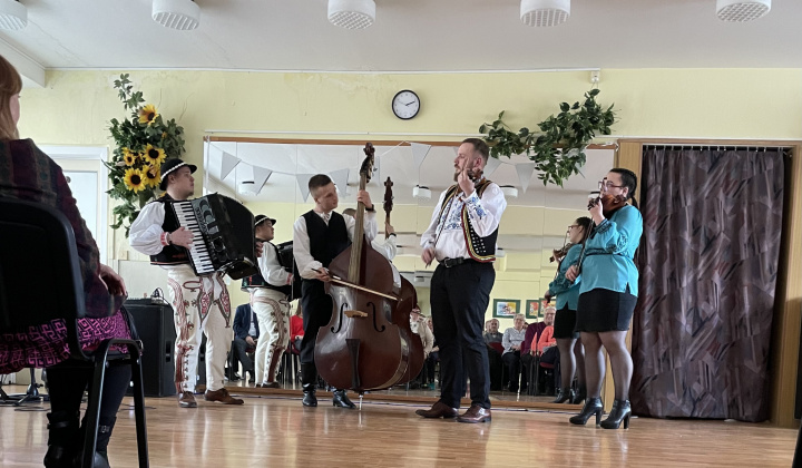 3. fotografia fotogalérie Aktuality / Medzinárodný deň žien v Dennom centre Košice-Dargovských hrdinov - foto