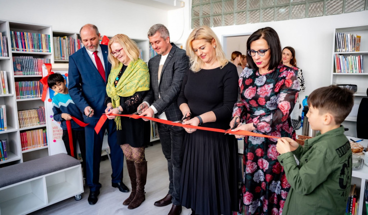 2. fotografia fotogalérie Aktuality / Zrekonštruované knižnice na troch základných školách na Furči - foto