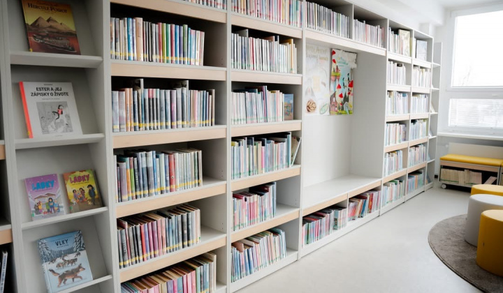 3. fotografia fotogalérie Aktuality / Zrekonštruované knižnice na troch základných školách na Furči - foto