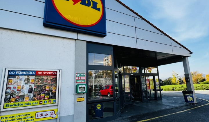 2. fotografia fotogalérie Aktuality / Furča je bezpečnejšia, pribudli ďalšie dva defibrilátory - foto