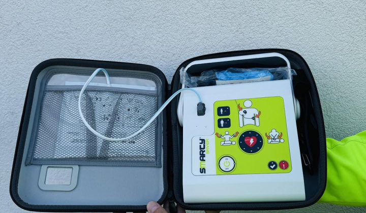 3. fotografia fotogalérie Aktuality / Furča je bezpečnejšia, pribudli ďalšie dva defibrilátory - foto