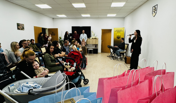 3. fotografia fotogalérie Aktuality / Prijali sme 28 nových obyvateľov našej mestskej časti na obrade uvítania detí - foto