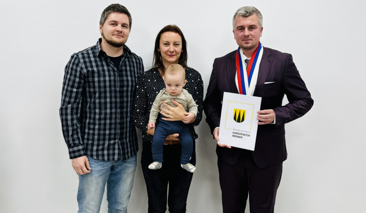 12. fotografia fotogalérie Aktuality / Prijali sme 28 nových obyvateľov našej mestskej časti na obrade uvítania detí - foto