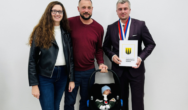 13. fotografia fotogalérie Aktuality / Prijali sme 28 nových obyvateľov našej mestskej časti na obrade uvítania detí - foto