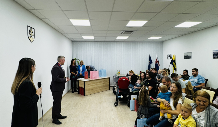 18. fotografia fotogalérie Aktuality / Prijali sme 28 nových obyvateľov našej mestskej časti na obrade uvítania detí - foto