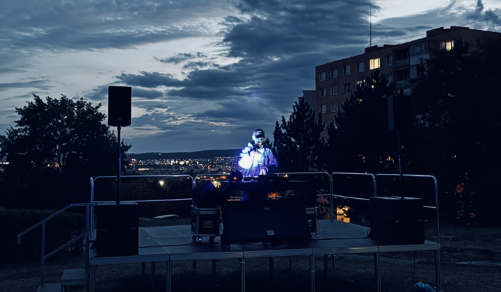 1. fotografia fotogalérie Aktuality / Koncert pre Furčanov nezastavilo ani počasie - foto