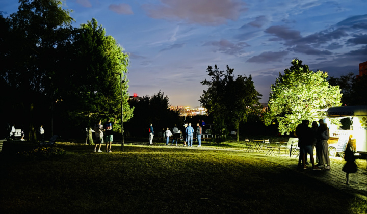 8. fotografia fotogalérie Aktuality / Koncert pre Furčanov nezastavilo ani počasie - foto