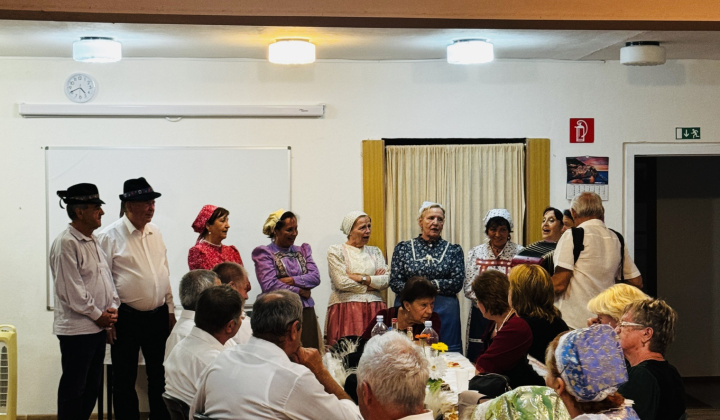 9. fotografia fotogalérie Aktuality / Koncert pre Furčanov nezastavilo ani počasie - foto