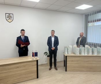 Kultúrno-spoločenské a športové aktivity / Na obrade uvítania detí sme prijali 17 nových obyvateľov nášho sídliska - foto