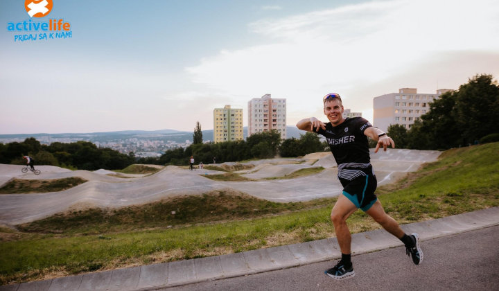 8. fotografia fotogalérie Aktuality / Bežci spoznávali zákutia Furče - foto