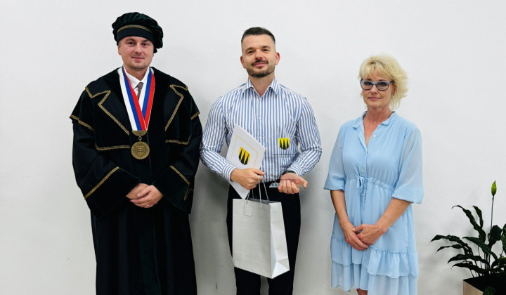 7. fotografia fotogalérie Aktuality / Mestská časť Košice-Dargovských hrdinov ocenila osobnosti sídliska - foto