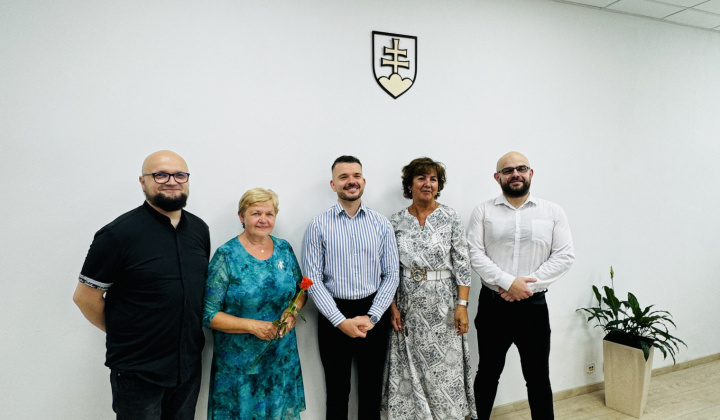 14. fotografia fotogalérie Aktuality / Mestská časť Košice-Dargovských hrdinov ocenila osobnosti sídliska - foto