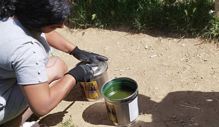 3. fotografia fotogalérie Aktuality / Psychosociálne centrum pomáha skrášľovať naše sídlisko - foto