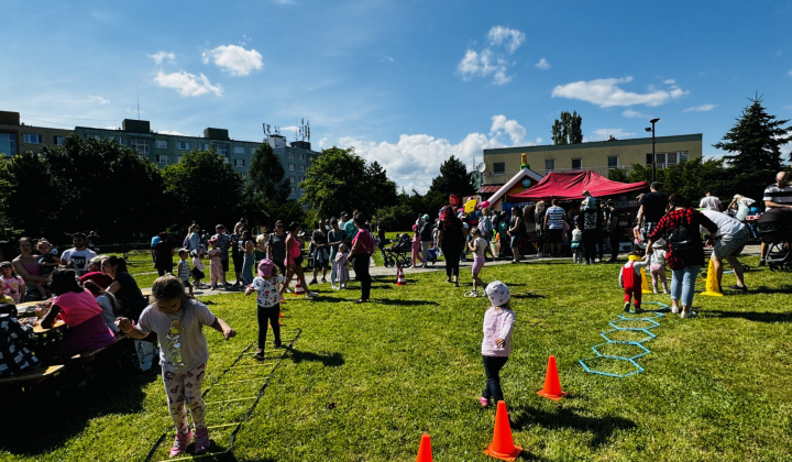 15. fotografia fotogalérie Aktuality / Park pri fontáne ožil Medzinárodným dňom detí - foto