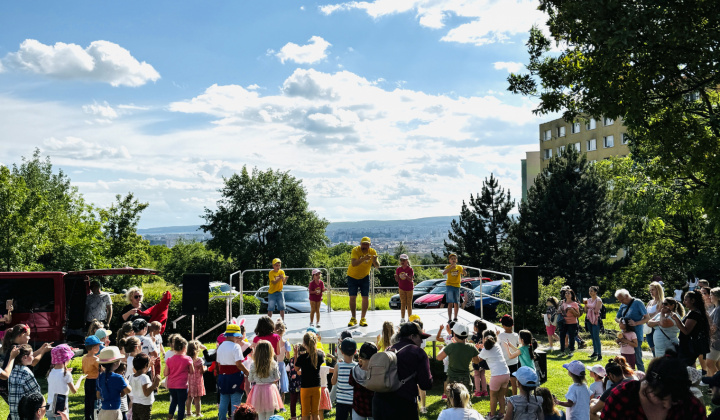 20. fotografia fotogalérie Aktuality / Park pri fontáne ožil Medzinárodným dňom detí - foto