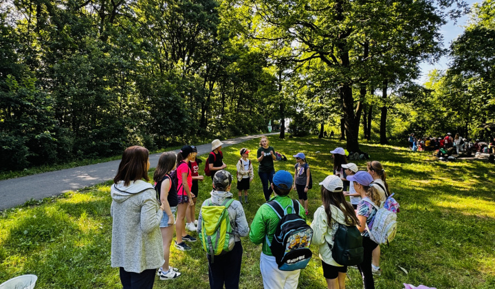 4. fotografia fotogalérie Aktuality / Štvrtáci sa učili o ochrane životného prostredia interaktívnou formou - foto