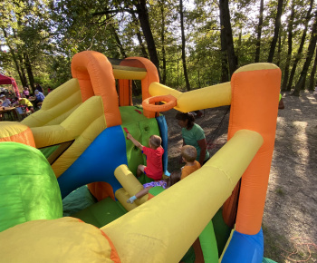 Kultúrno-spoločenské a športové aktivity / Deti si v lesoparku užili 8. ročník podujatia Family Sport Day - foto