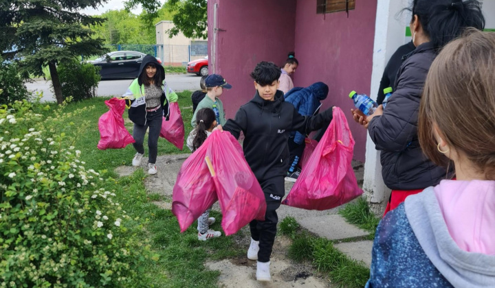 2. fotografia fotogalérie Aktuality / S Barbie sme vyčistili Furču - foto