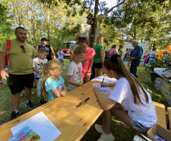 Kultúrno-spoločenské a športové aktivity / Deti si v lesoparku užili 8. ročník podujatia Family Sport Day - foto