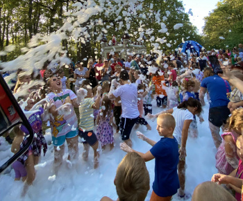 Kultúrno-spoločenské a športové aktivity / Deti si v lesoparku užili 8. ročník podujatia Family Sport Day - foto