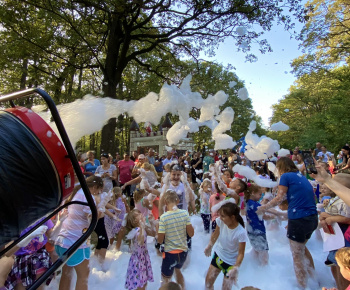 Kultúrno-spoločenské a športové aktivity / Deti si v lesoparku užili 8. ročník podujatia Family Sport Day - foto