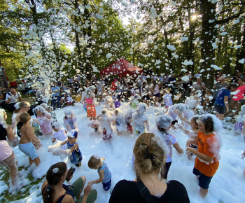 Kultúrno-spoločenské a športové aktivity / Deti si v lesoparku užili 8. ročník podujatia Family Sport Day - foto Kultúrno-spoločenské a športové aktivity / Deti si v lesoparku užili 8. ročník podujatia Family Sport Day - foto