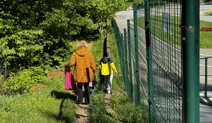 21. fotografia fotogalérie Aktuality / S Barbie sme vyčistili Furču - foto