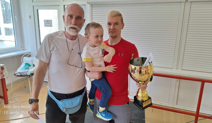 5. fotografia fotogalérie Aktuality / Na 21. ročníku Furčianskeho maratónu zvíťazili Urban a Butoracová - foto